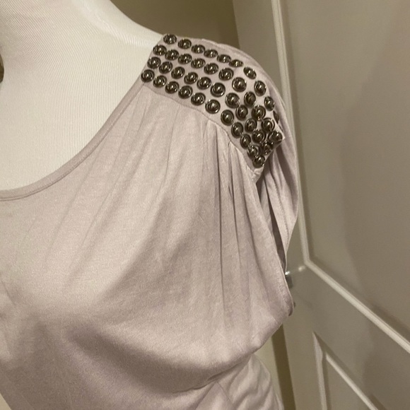 Grey Guess shirt with silver shoulder detail. Med - Picture 6 of 6